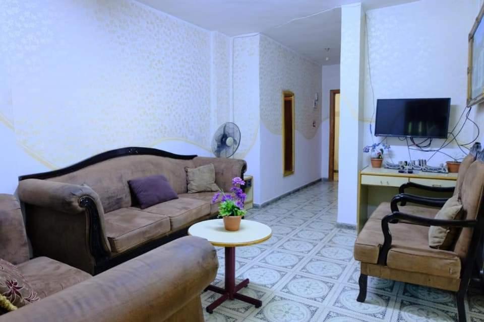 شقة Al Seoudi Furnished Units الزرقاء المظهر الخارجي الصورة